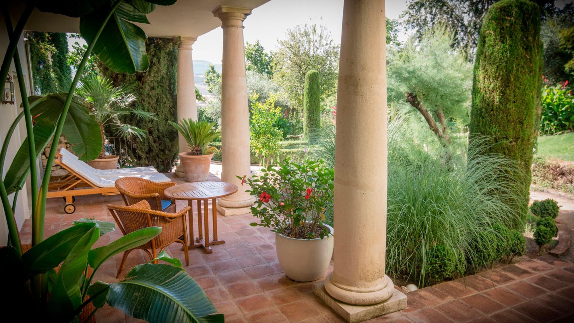 La Fuente De La Higuera Hotel 4*