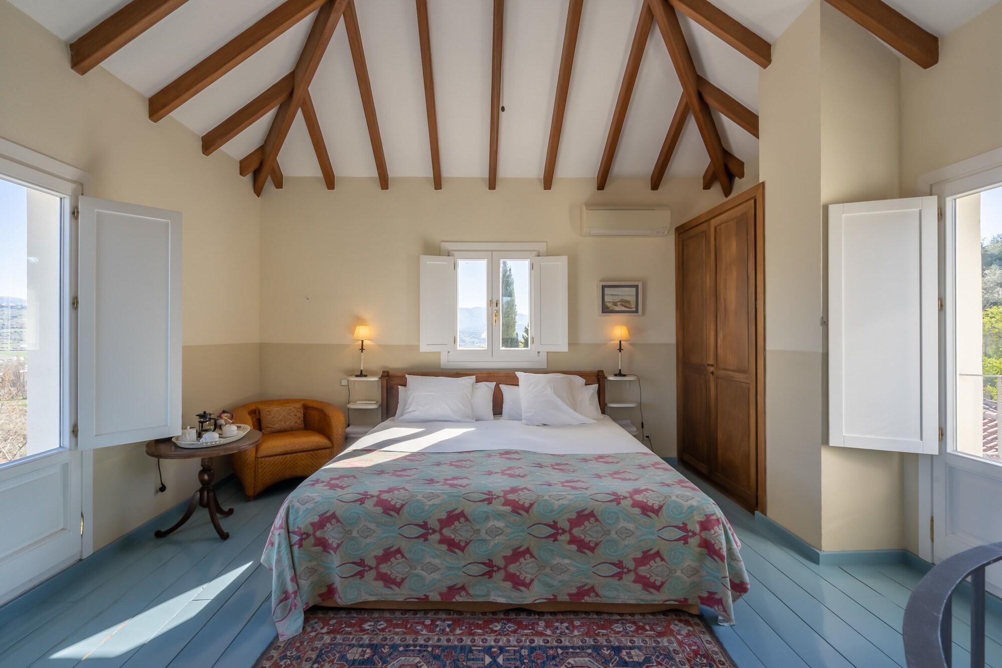 La Fuente De La Higuera Hotel 4*
